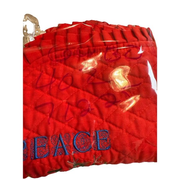 2 Vtg Embroidered Oval Red Quilted Christmas Placemats Ruffle Table Top Decor - Picture 8 of 8